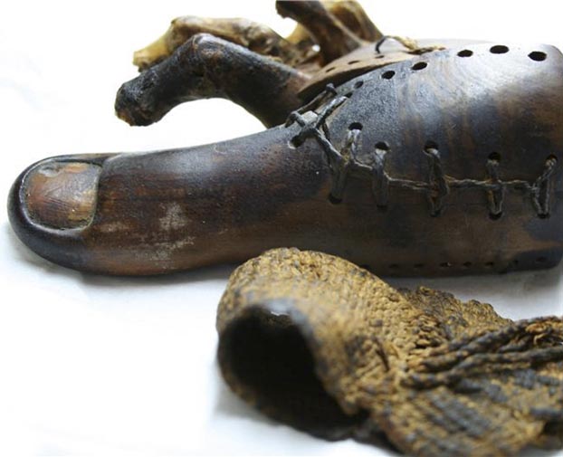 A History of Prosthetics - egyptian toe